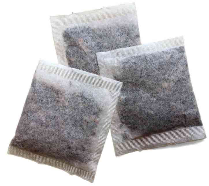 Three aronia berry teabags